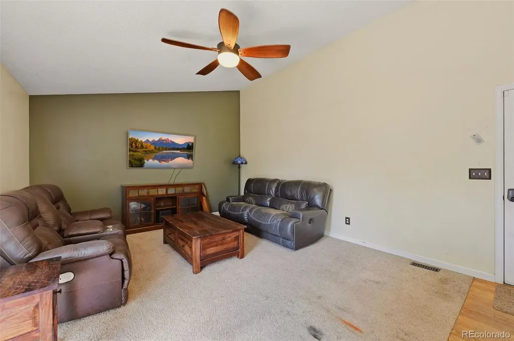 5800 S Quatar Circle Centennial CO 80015