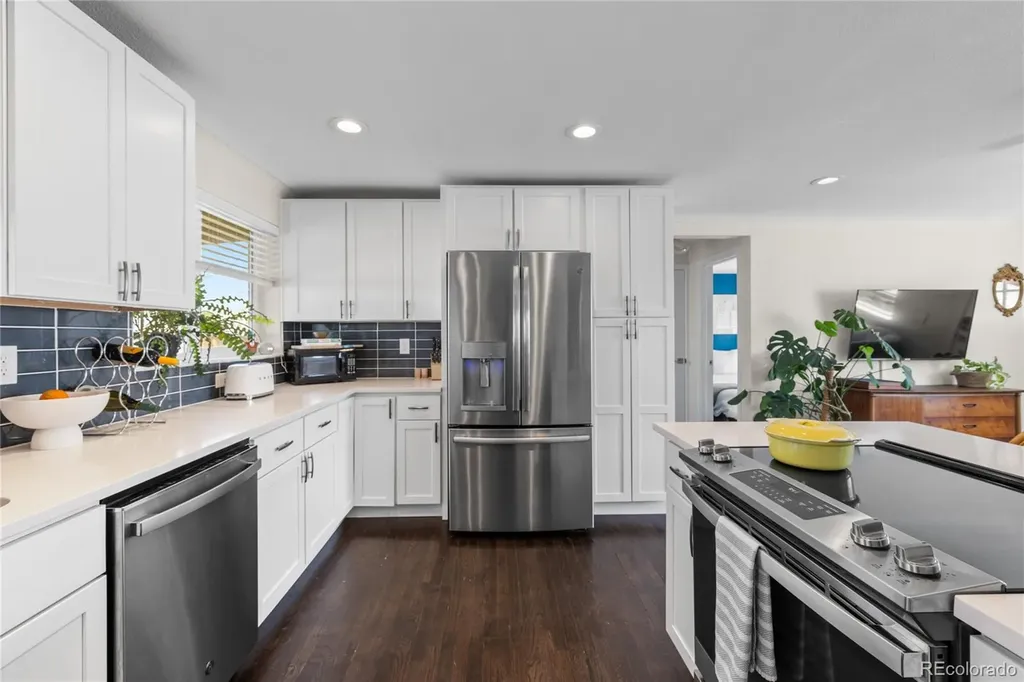 3011 Oneida Street Denver CO 80207