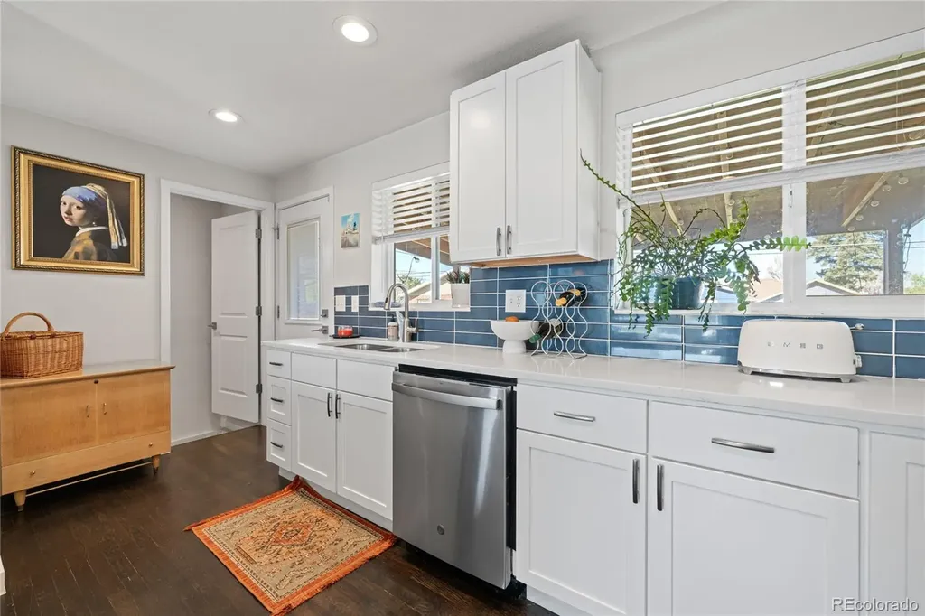 3011 Oneida Street Denver CO 80207