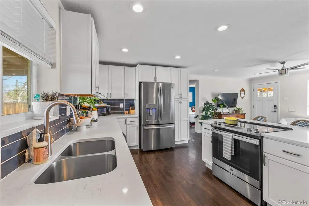 3011 Oneida Street Denver CO 80207