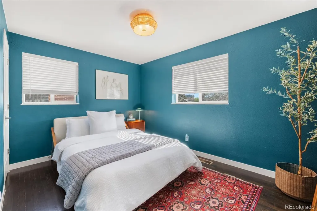 3011 Oneida Street Denver CO 80207