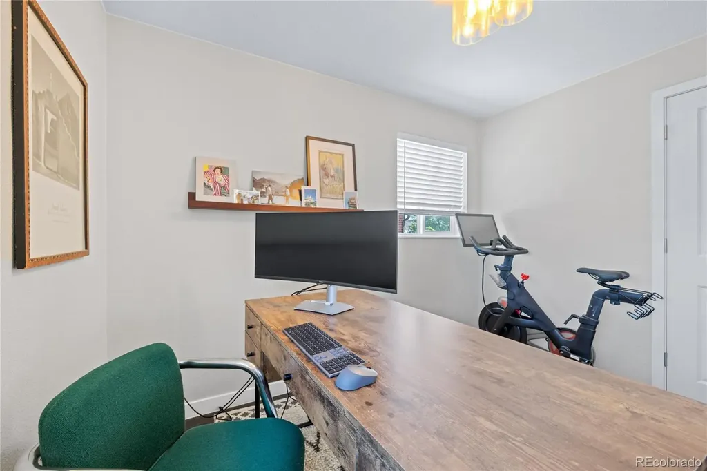 3011 Oneida Street Denver CO 80207