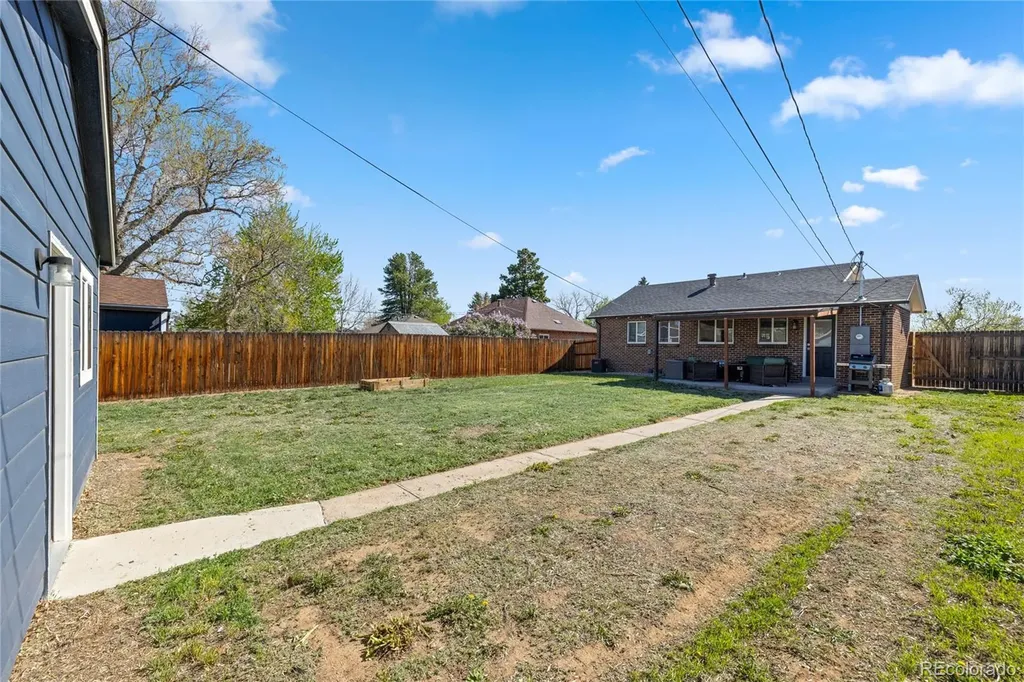 3011 Oneida Street Denver CO 80207