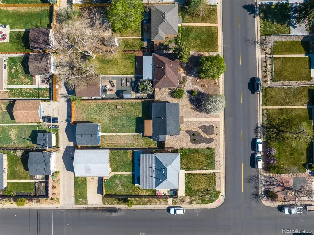 3011 Oneida Street Denver CO 80207