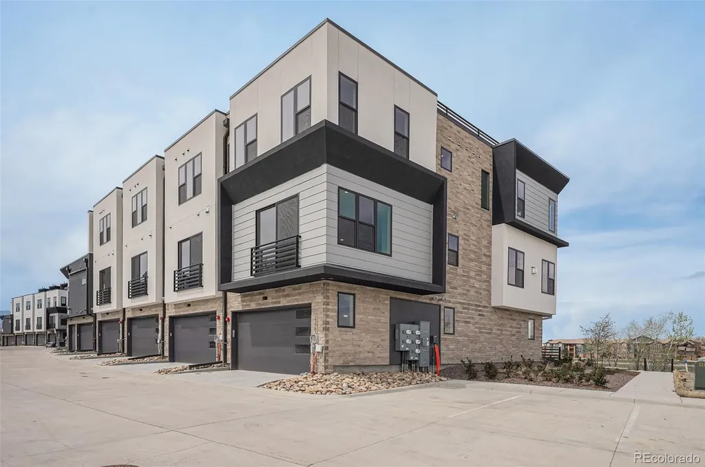 2329 Lakeshore Lane Superior CO 80027