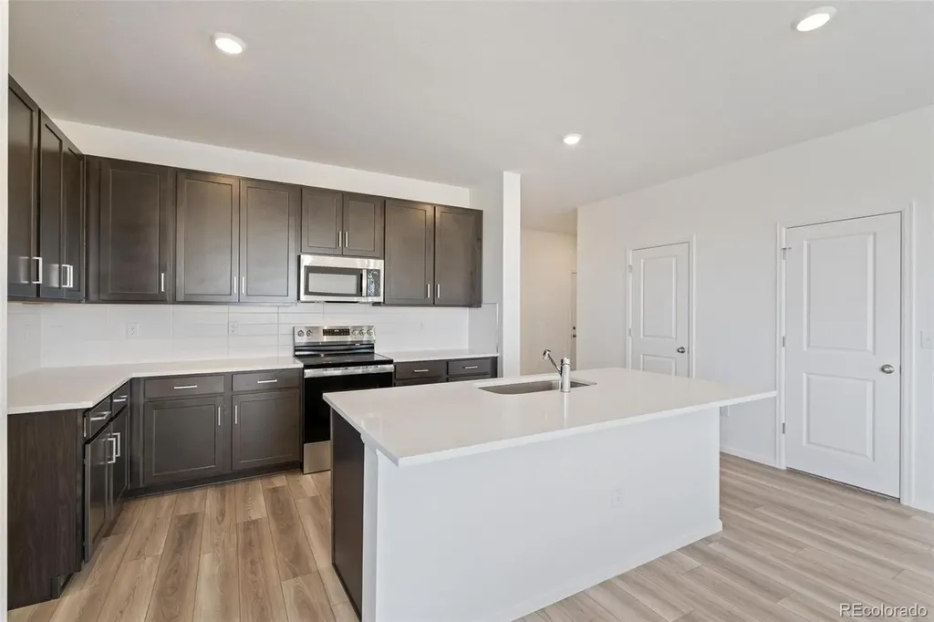 47409 Magnolia Avenue Bennett CO 80102