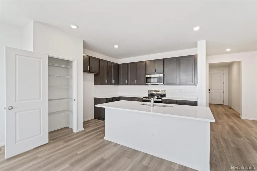 47409 Magnolia Avenue Bennett CO 80102