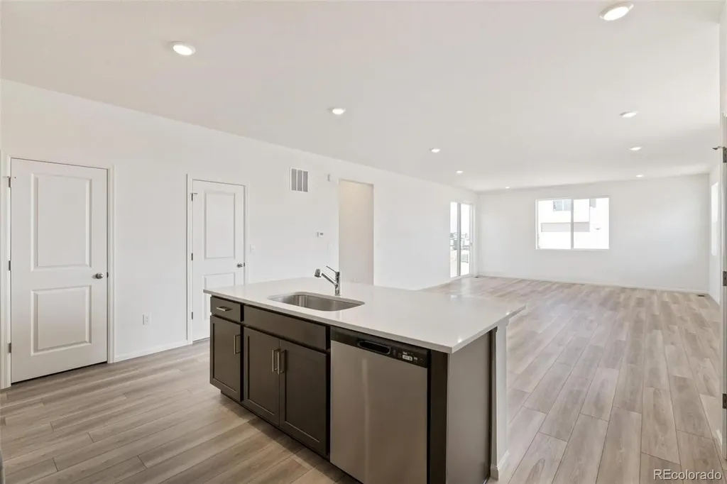47409 Magnolia Avenue Bennett CO 80102