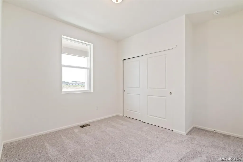 47409 Magnolia Avenue Bennett CO 80102