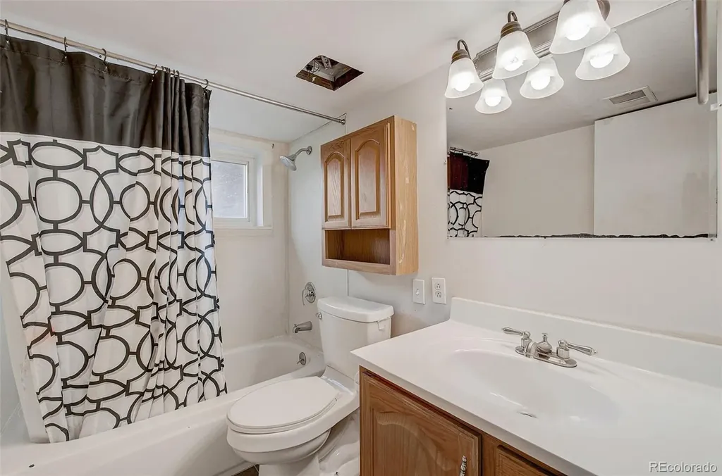 6252 Pierson Court Arvada CO 80004