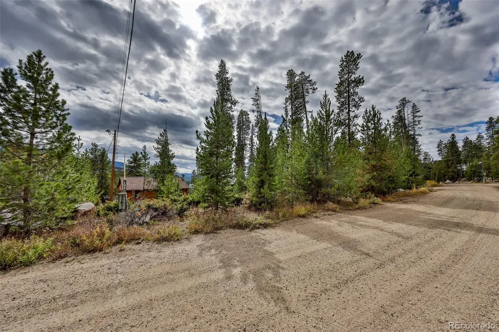 88 Leewood Road Grand Lake CO 80447