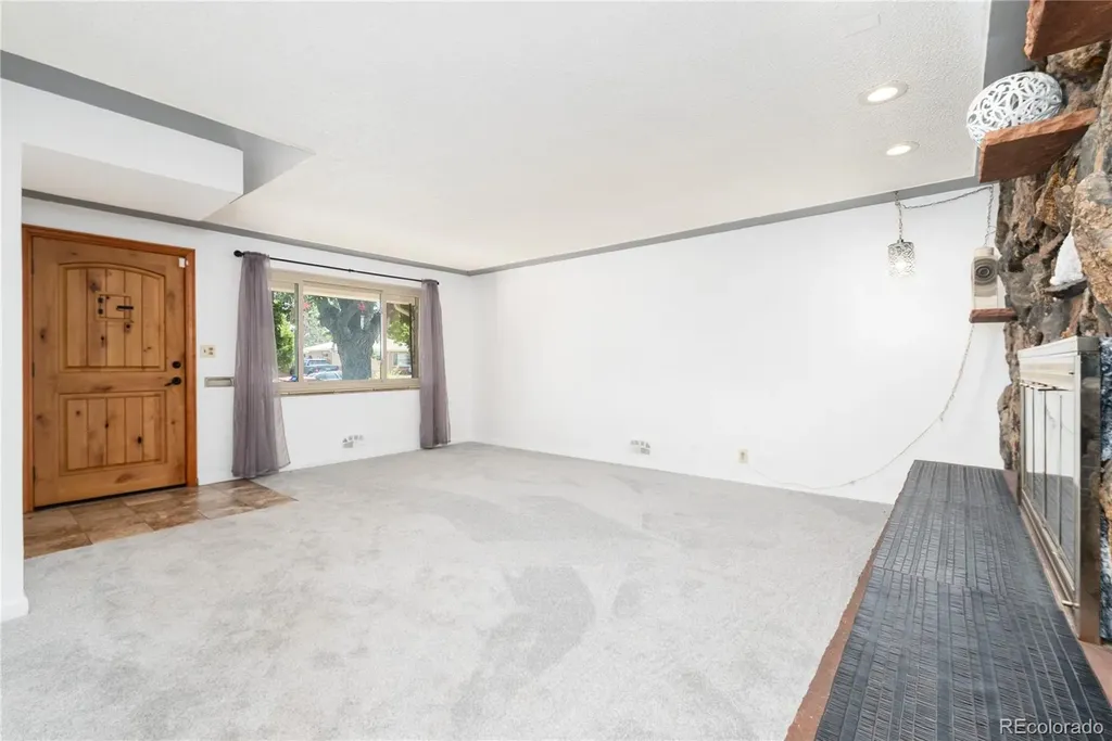 465 S Eliot Street Denver CO 80219