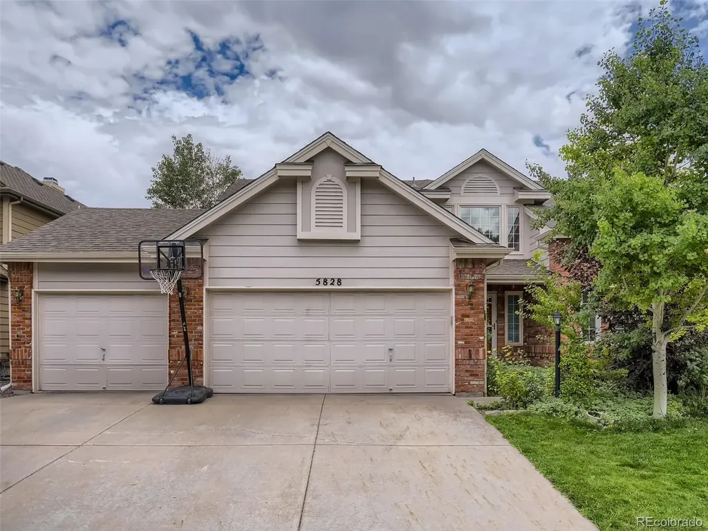 5828 S Danube Street Aurora CO 80015