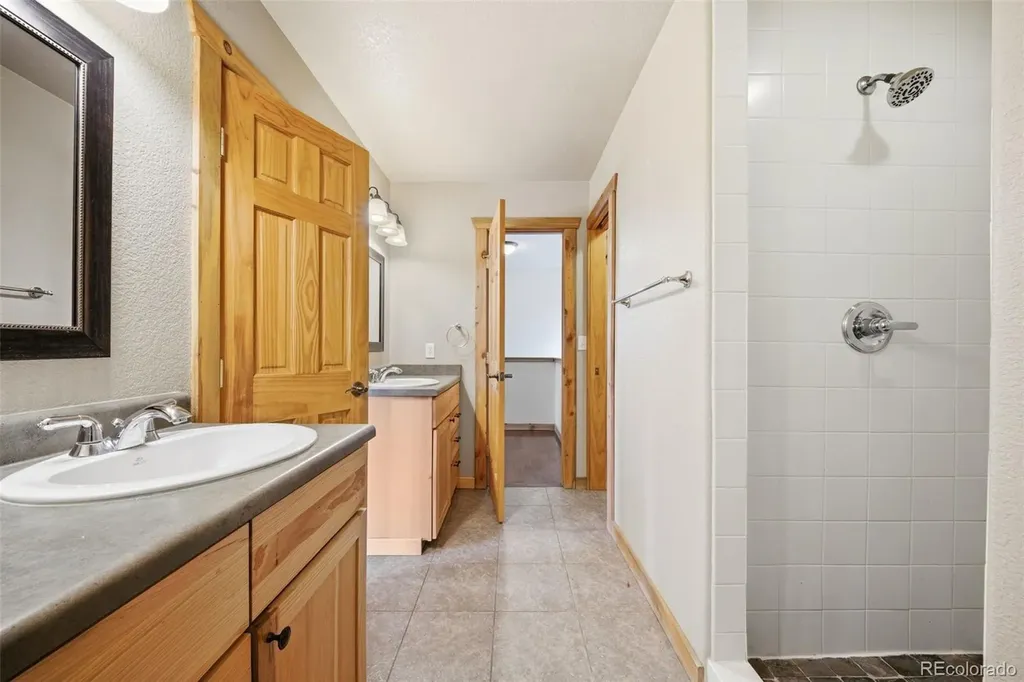 605 Obsidian Drive Florissant CO 80816