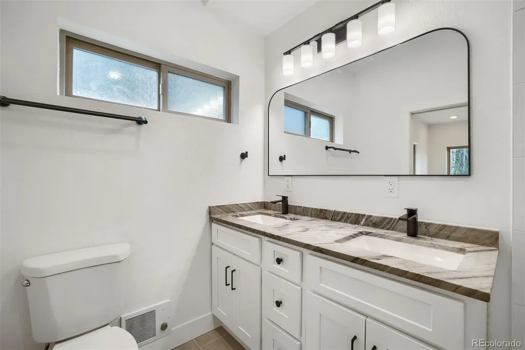 145 N Spruce Street Alma CO 80420