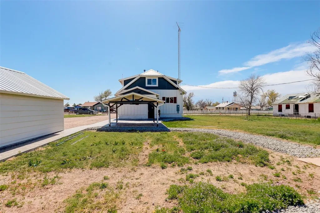 454 4th Avenue Deer Trail CO 80105