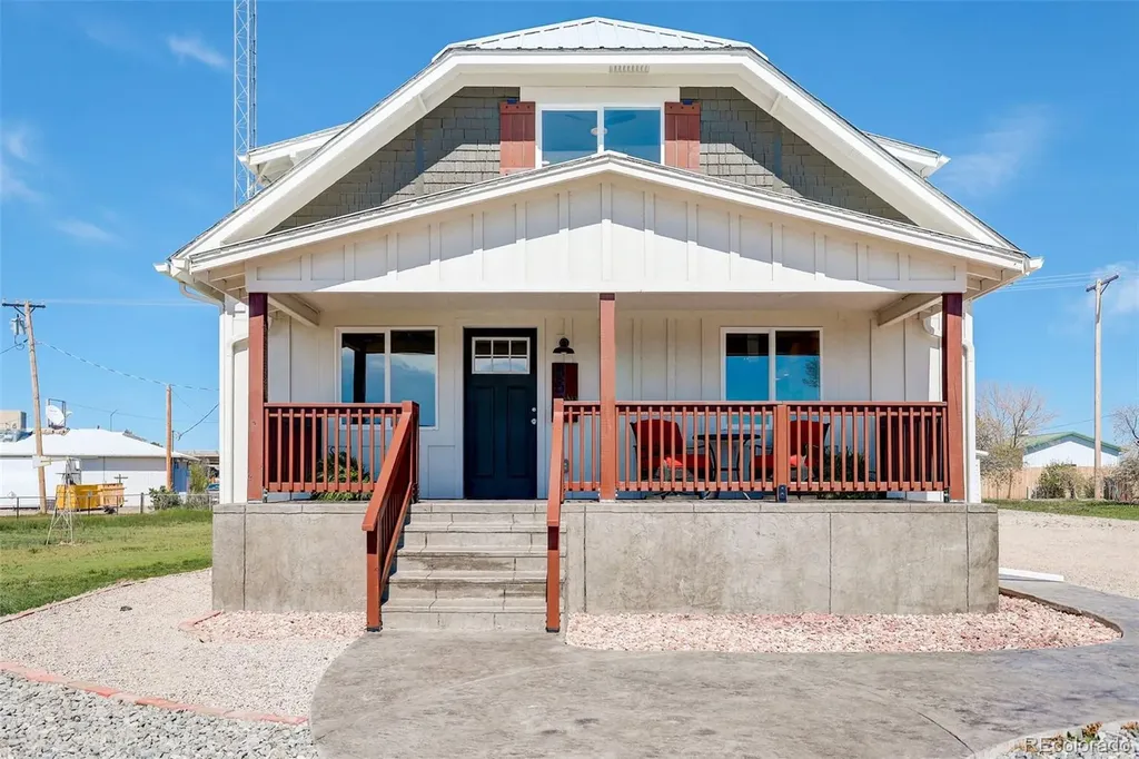 454 4th Avenue Deer Trail CO 80105