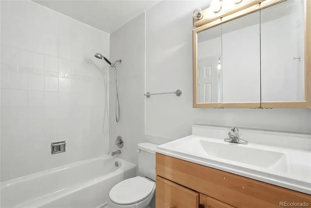 9105 E Lehigh Avenue Denver CO 80237