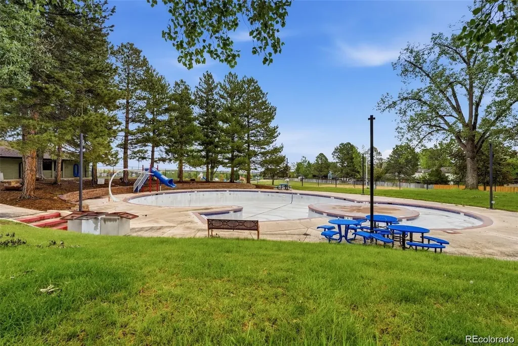 10149 Oak Street Broomfield CO 80021