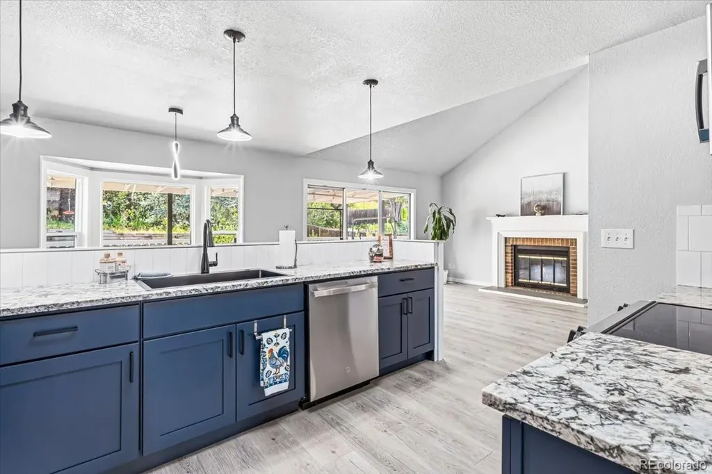 10149 Oak Street Broomfield CO 80021