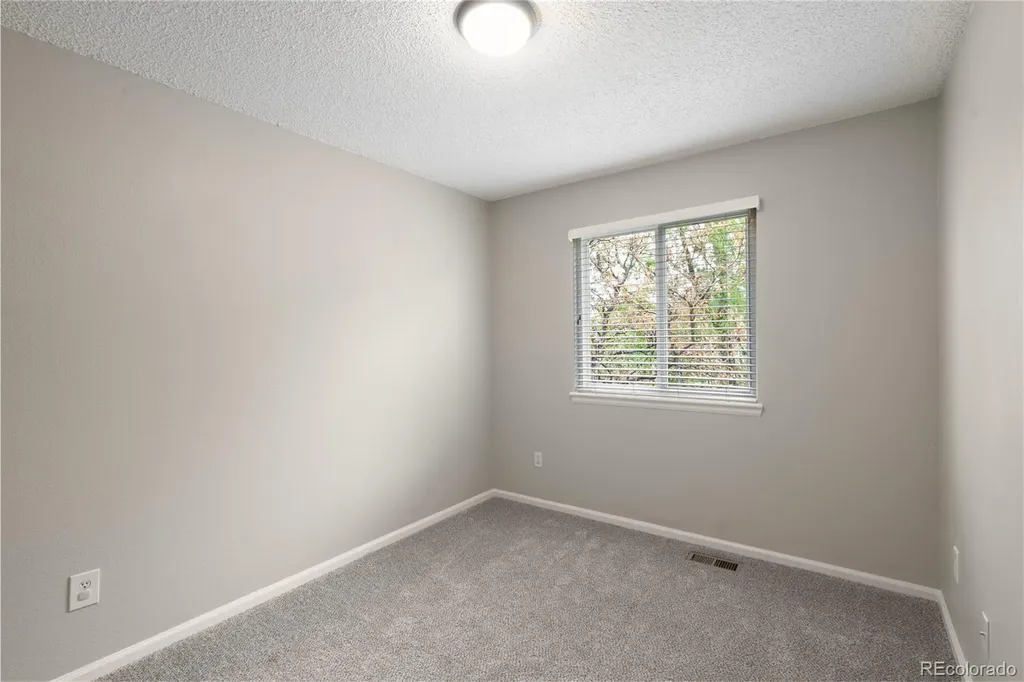 10606 Hyacinth Court Highlands Ranch CO 80129