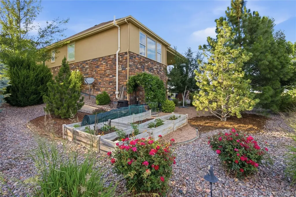 27822 E Long Place Aurora CO 80016