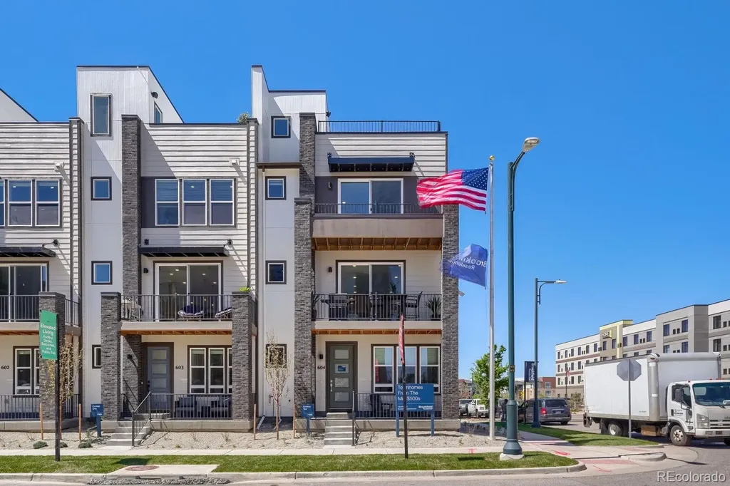 Denver CO, 9200 E 47th Avenue, Unit 103