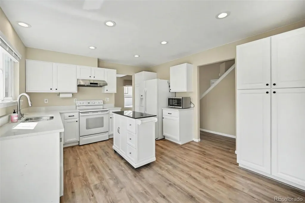 4372 Chatswood Place Highlands Ranch CO 80126