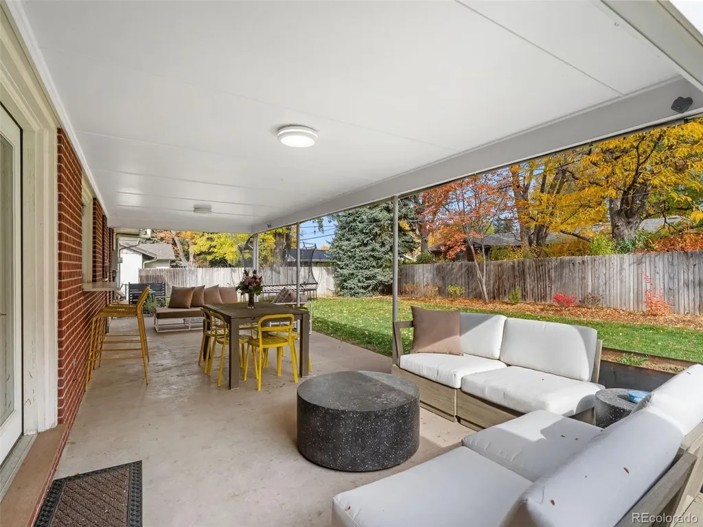 2728 S Langley Court Denver CO 80210