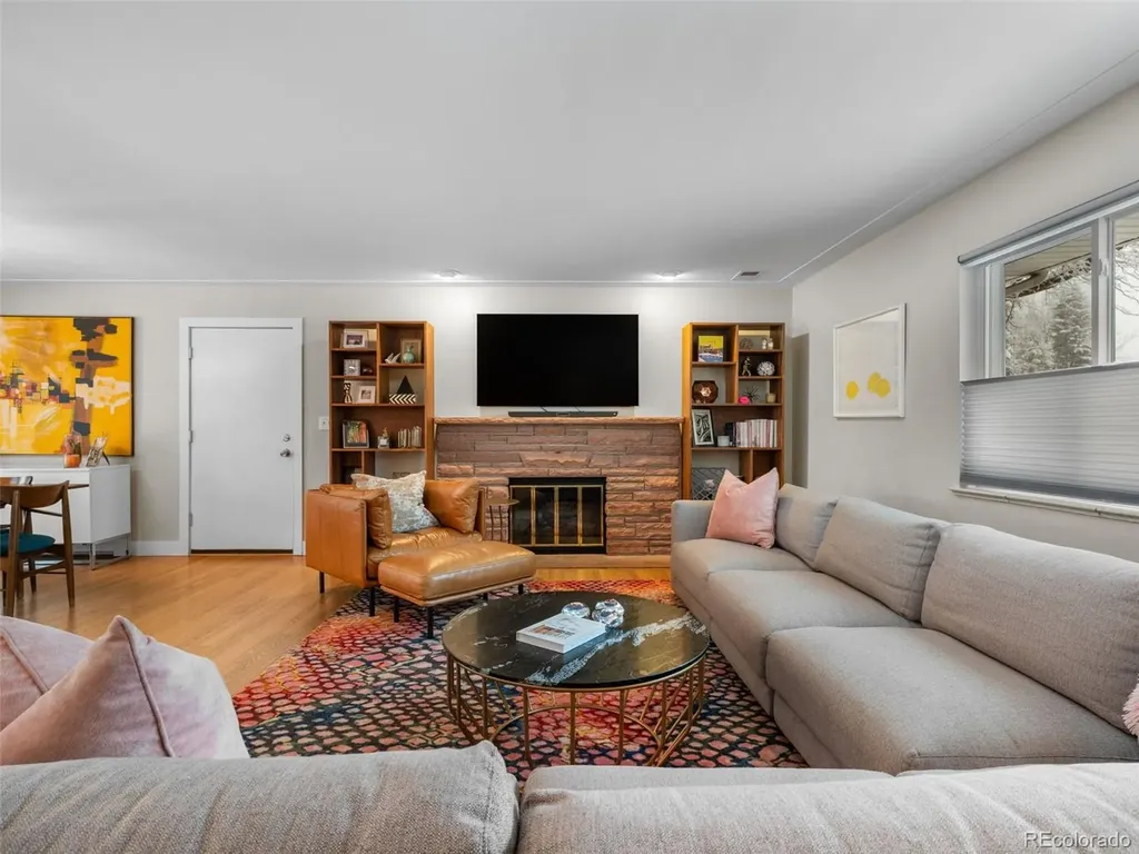 2728 S Langley Court Denver CO 80210