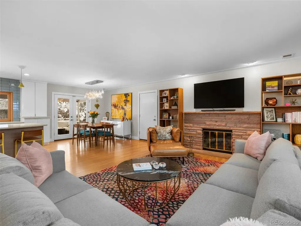 2728 S Langley Court Denver CO 80210