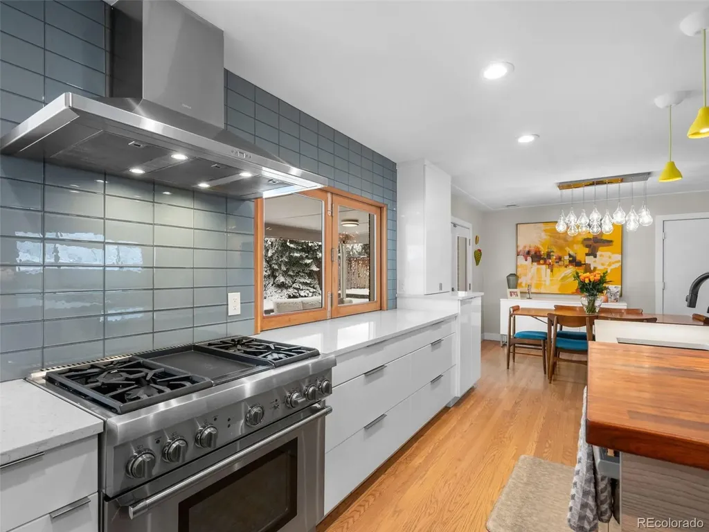 2728 S Langley Court Denver CO 80210