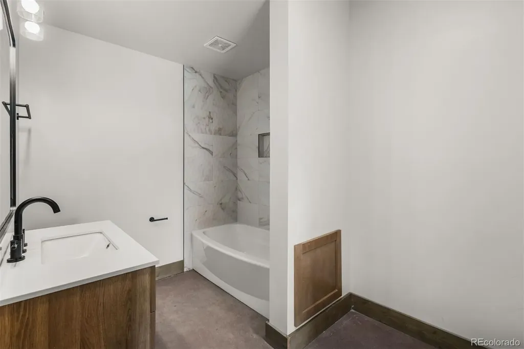 141 N Aspen Street Alma CO 80420