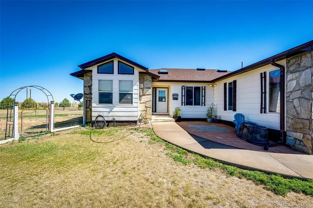 4820 Schumaker Road Bennett CO 80102