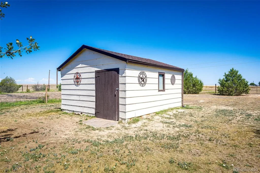 4820 Schumaker Road Bennett CO 80102