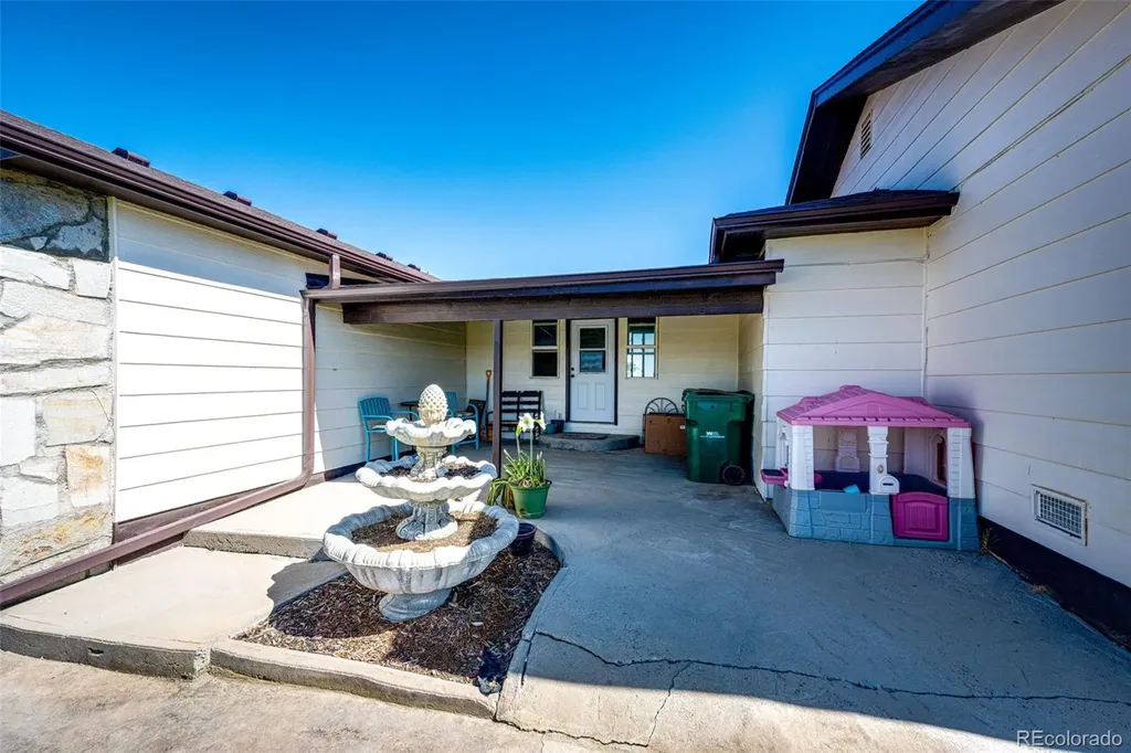 4820 Schumaker Road Bennett CO 80102