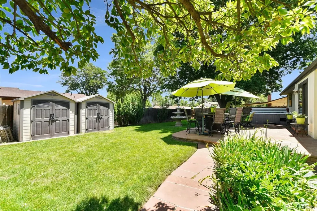 8122 Ammons Way Arvada CO 80005