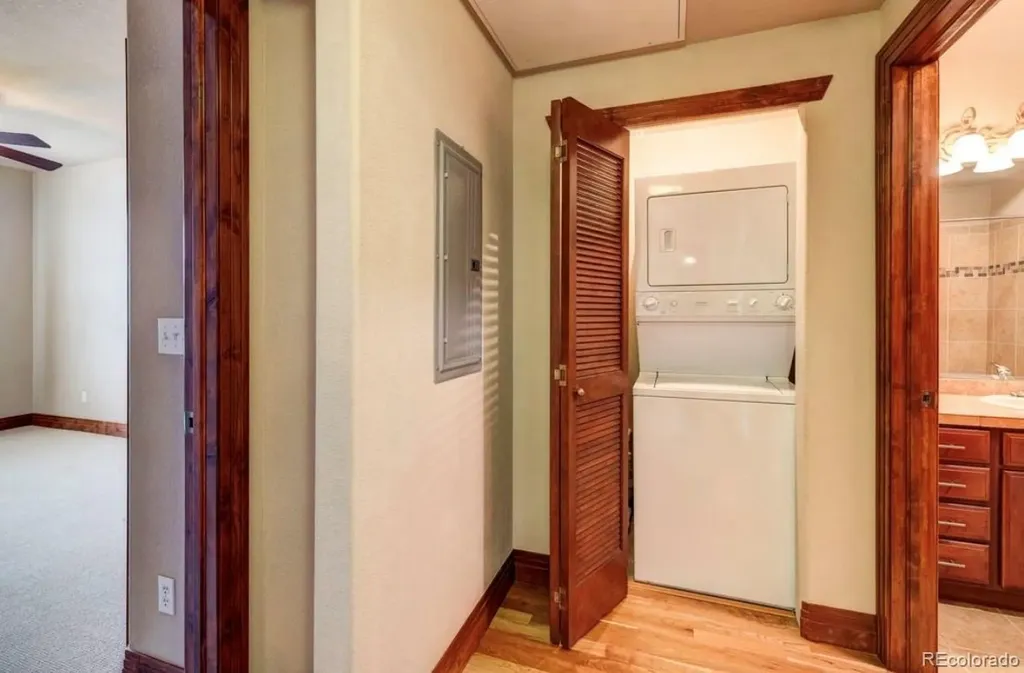 9079 E Panorama Circle Englewood CO 80112