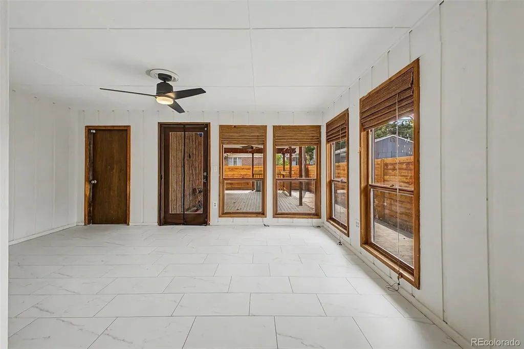 520 Iola Street Aurora CO 80010