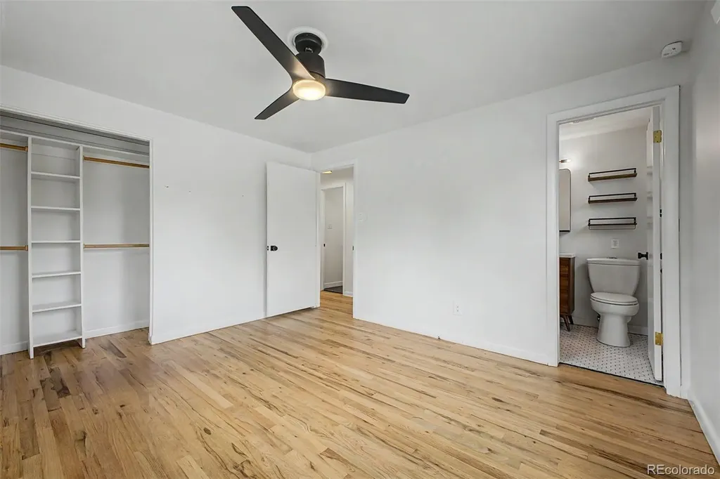 520 Iola Street Aurora CO 80010