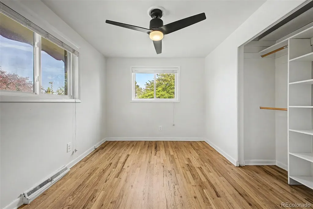 520 Iola Street Aurora CO 80010