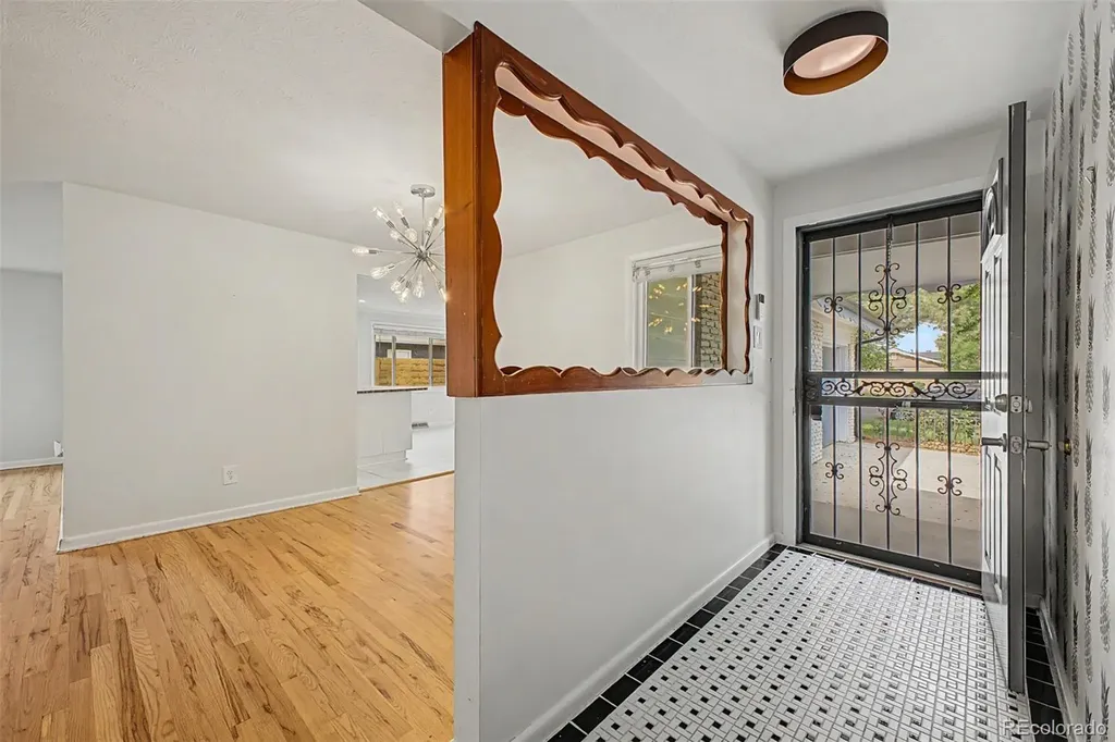520 Iola Street Aurora CO 80010