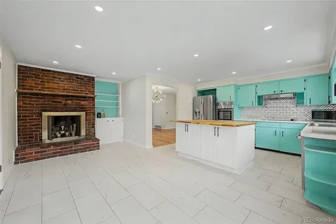 520 Iola Street Aurora CO 80010