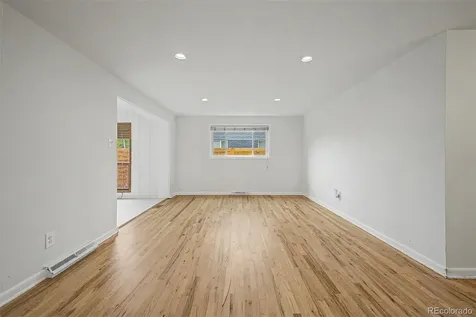 520 Iola Street Aurora CO 80010