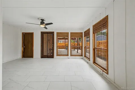 520 Iola Street Aurora CO 80010