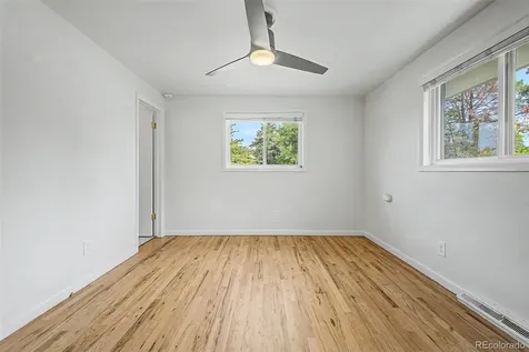 520 Iola Street Aurora CO 80010