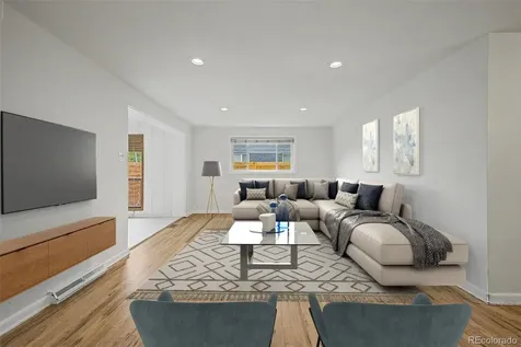 520 Iola Street Aurora CO 80010