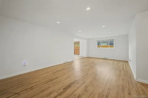 520 Iola Street Aurora CO 80010