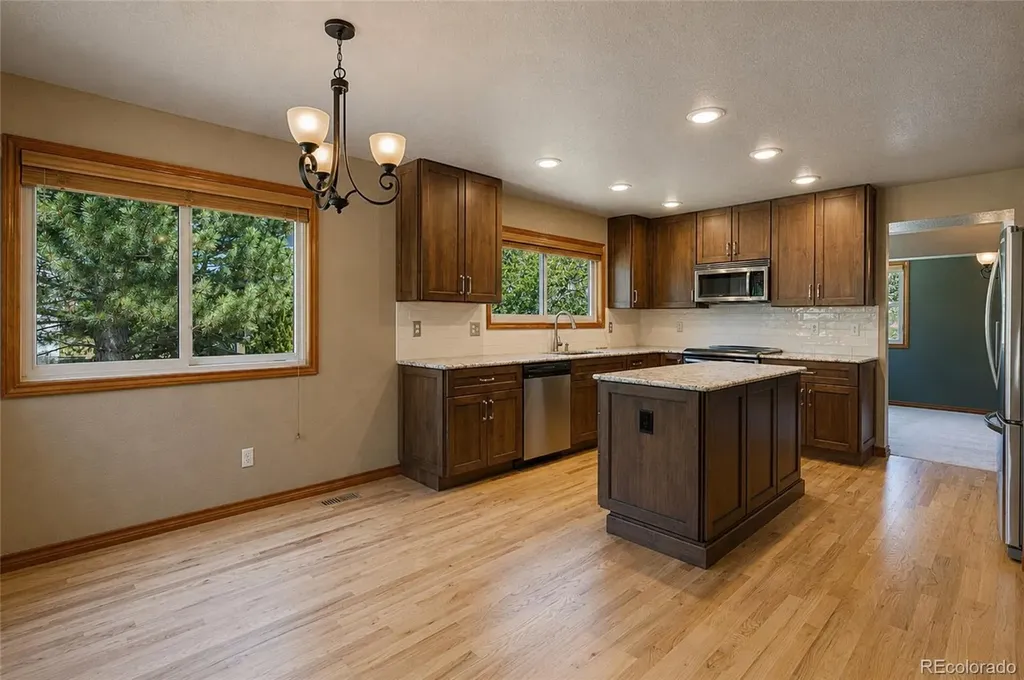 355 Peregrine Circle Broomfield CO 80020