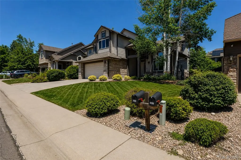 355 Peregrine Circle Broomfield CO 80020